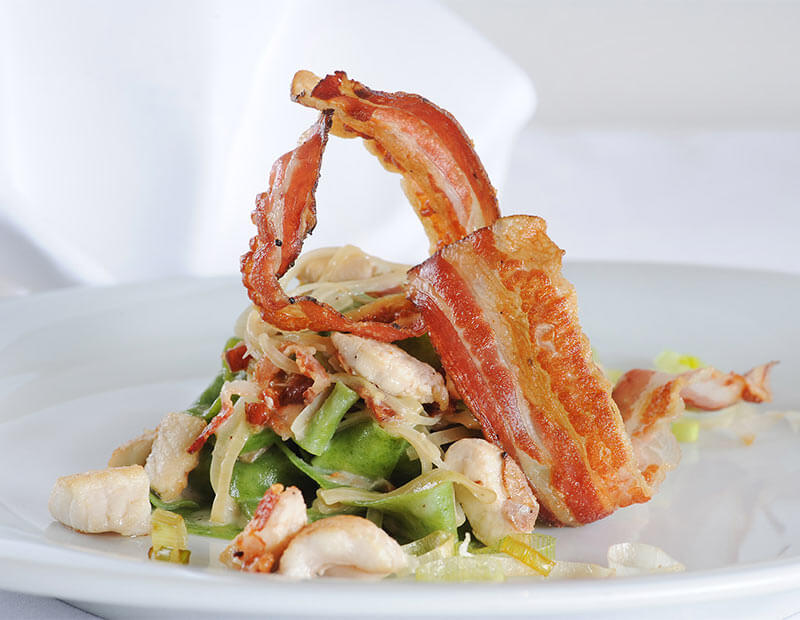 Pâtes aux épinards et au lard