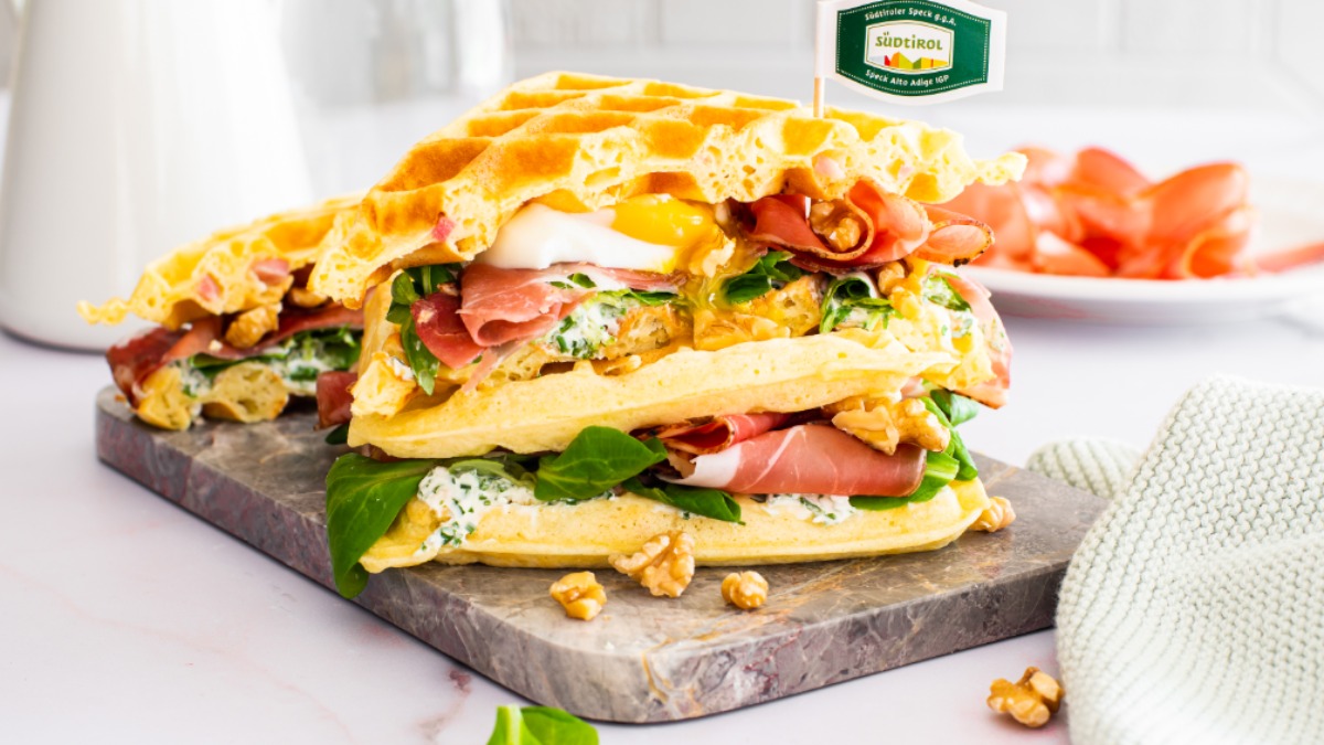 waffle sandwich con crema alle erbe