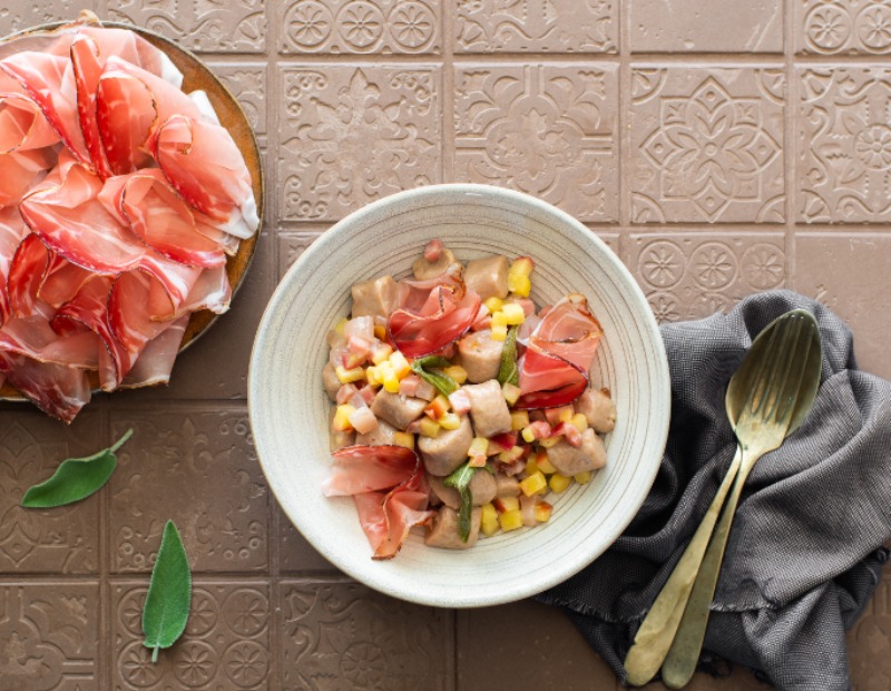 Gnocchi di castagne con Speck Alto Adige IGP e mele	